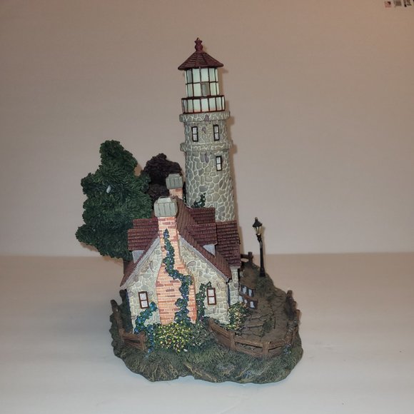 Hawthorne Village "Guiding Point Lighthouse" Thomas Kinkade Seaside Village Coll - Picture 4 of 5